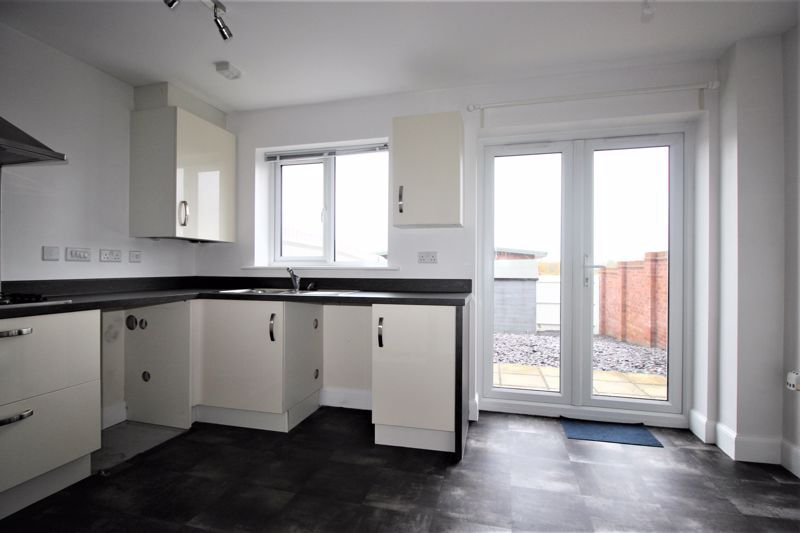 3 bed house to rent in Goodwill Road, Ollerton, NG22  - Property Image 3