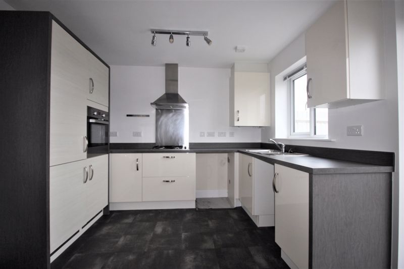 3 bed house to rent in Goodwill Road, Ollerton, NG22  - Property Image 4
