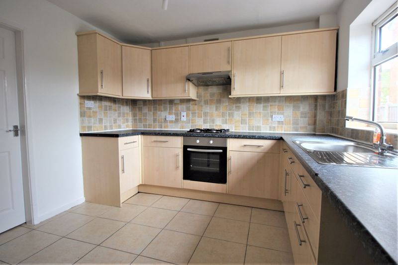 3 bed house to rent in Greenwood Crescent, Boughton, NG22 3