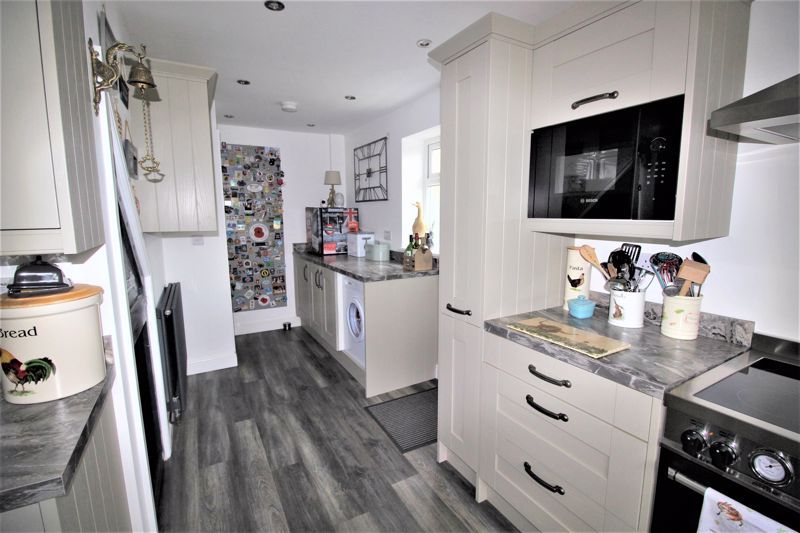 3 bed house for sale in Dove Croft, New Ollerton, NG22  - Property Image 15