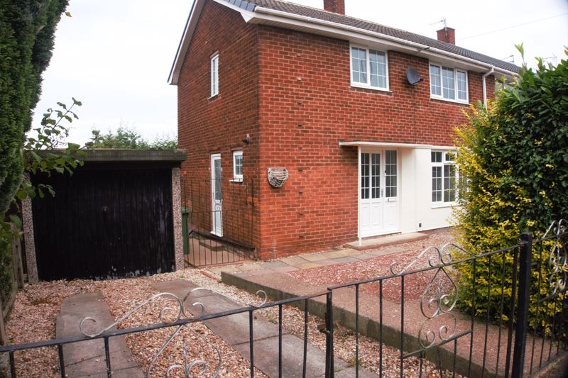 3 bed house for sale in Petersmith Drive, Ollerton, NG22 1