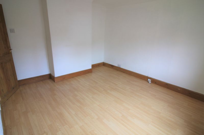 3 bed house for sale in Pine Avenue, New Ollerton, NG22  - Property Image 13
