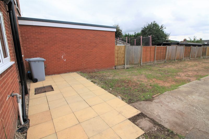 3 bed house for sale in Pine Avenue, New Ollerton, NG22  - Property Image 14