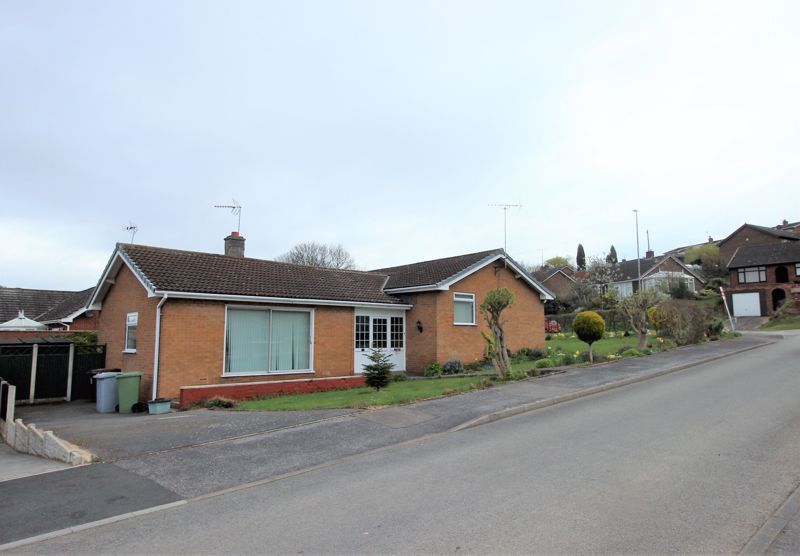 3 bed bungalow for sale in Charlotte Close, Kirton, NG22  - Property Image 1