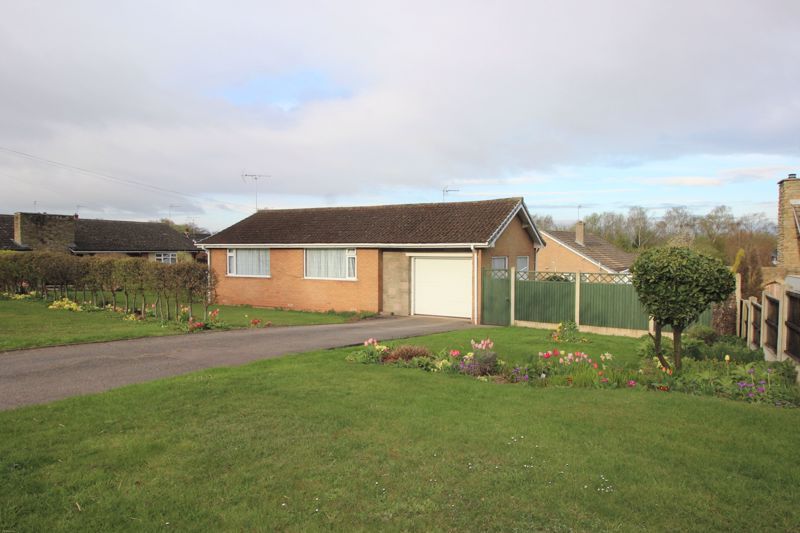 3 bed bungalow for sale in Charlotte Close, Kirton, NG22 15