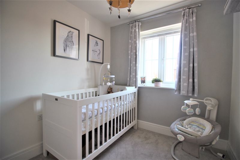 4 bed house for sale in Robin Close, Newark, NG22  - Property Image 13