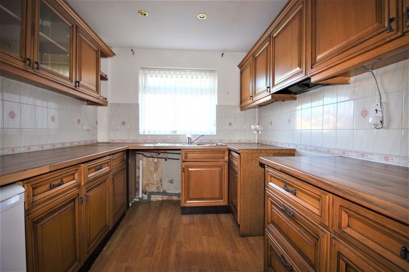 2 bed bungalow for sale in Hereford Avenue, Mansfield, NG19  - Property Image 2