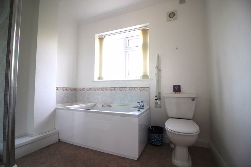 2 bed bungalow for sale in Lintin Avenue, Edwinstowe, NG21  - Property Image 10