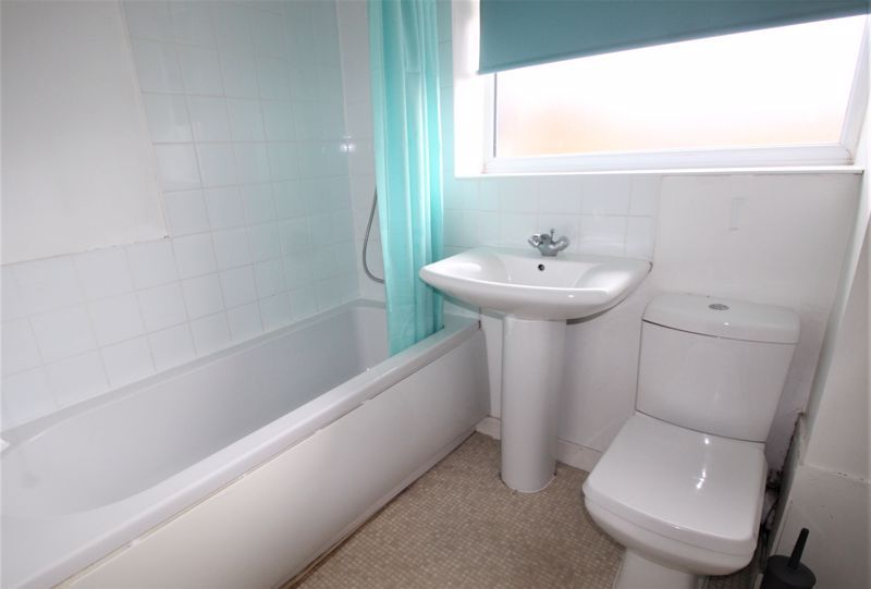 3 bed house to rent in George Dere Close, New Ollerton, NG22 8