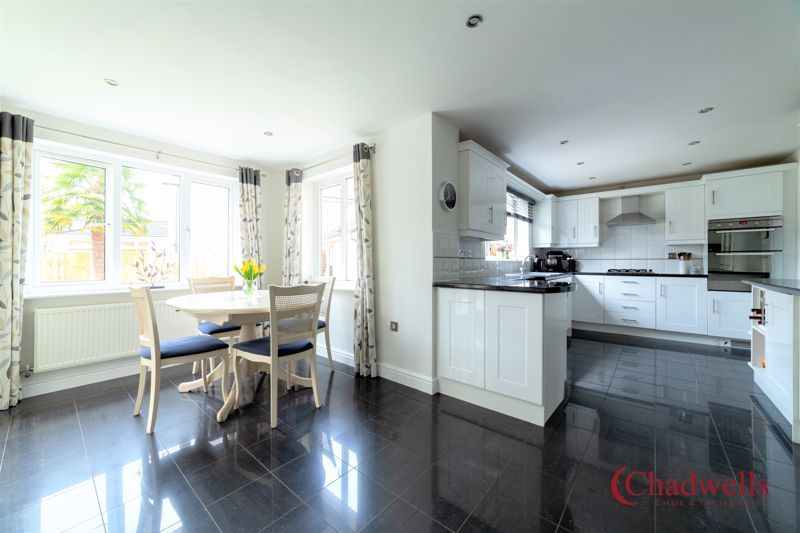4 bed house for sale in Barn Owl Close, Church Warsop, NG20  - Property Image 2