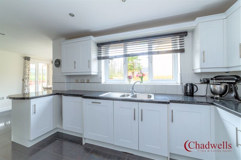 4 bed house for sale in Barn Owl Close, Church Warsop, NG20  - Property Image 7
