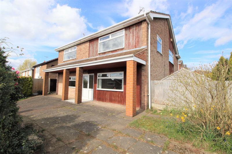 7 bed house for sale in Hardwick Drive, Ollerton, NG22  - Property Image 1