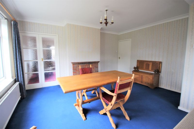 7 bed house for sale in Hardwick Drive, Ollerton, NG22  - Property Image 2