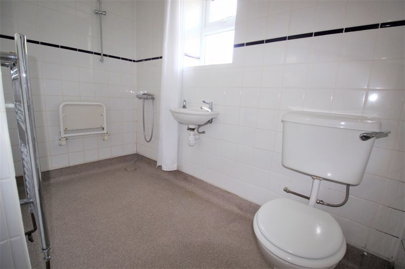 7 bed house for sale in Hardwick Drive, Ollerton, NG22  - Property Image 12