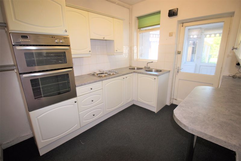 2 bed house for sale in Newark Road, New Ollerton, NG22  - Property Image 3