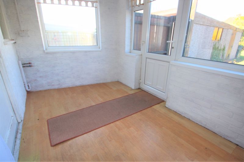2 bed house for sale in Newark Road, New Ollerton, NG22  - Property Image 6