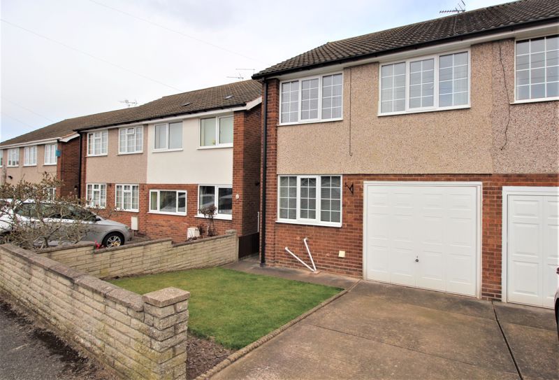 3 bed house for sale in Brackendale Drive, Waleby, NG22 1