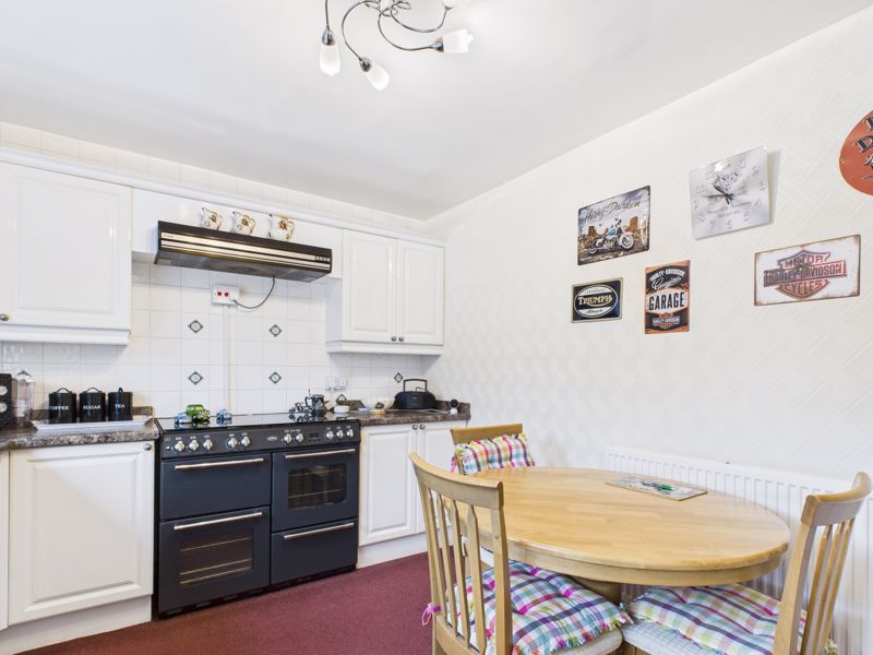 3 bed house for sale in Lansbury Road, Bilsthorpe, NG22 3