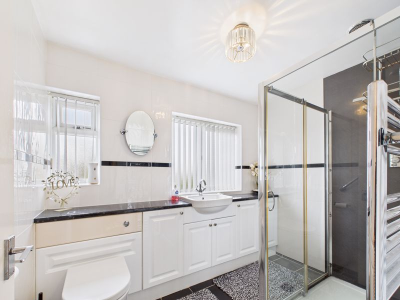 3 bed house for sale in Lansbury Road, Bilsthorpe, NG22 8