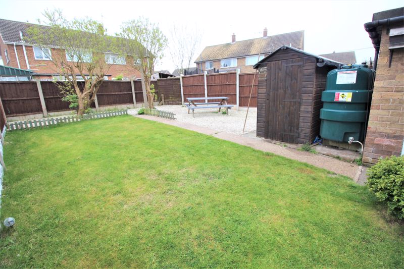 3 bed house to rent in Crow Park Avenue, Sutton On Trent, NG23 13