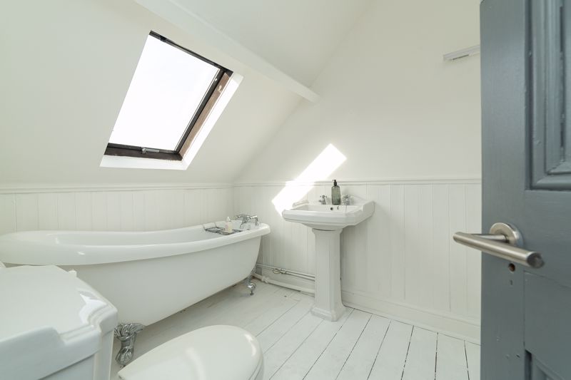 2 bed cottage for sale in Main Street, Kirton, NG22  - Property Image 14