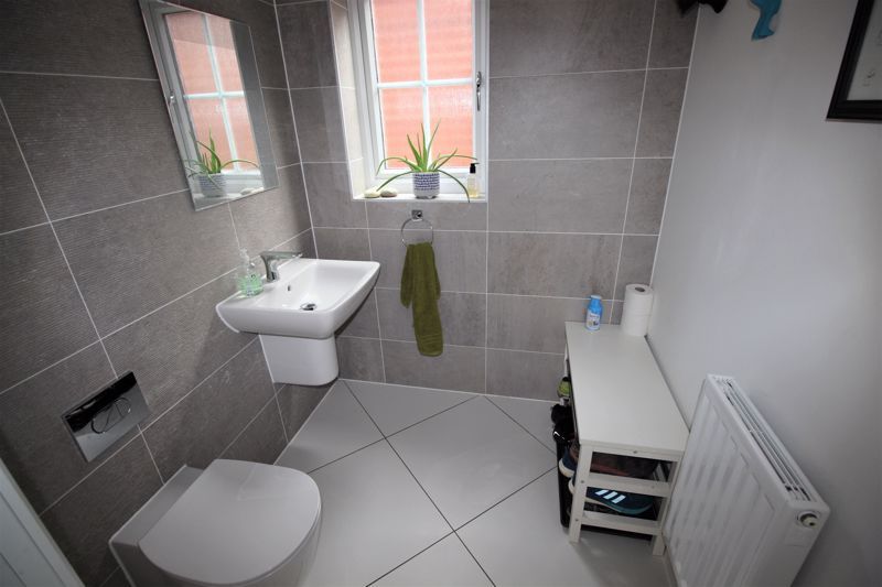 4 bed house to rent in Kingfisher Way, Ollerton, NG22  - Property Image 7