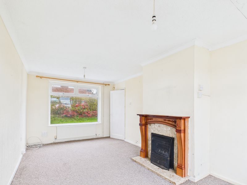 3 bed house for sale in Petersmith Drive, Ollerton, NG22  - Property Image 3