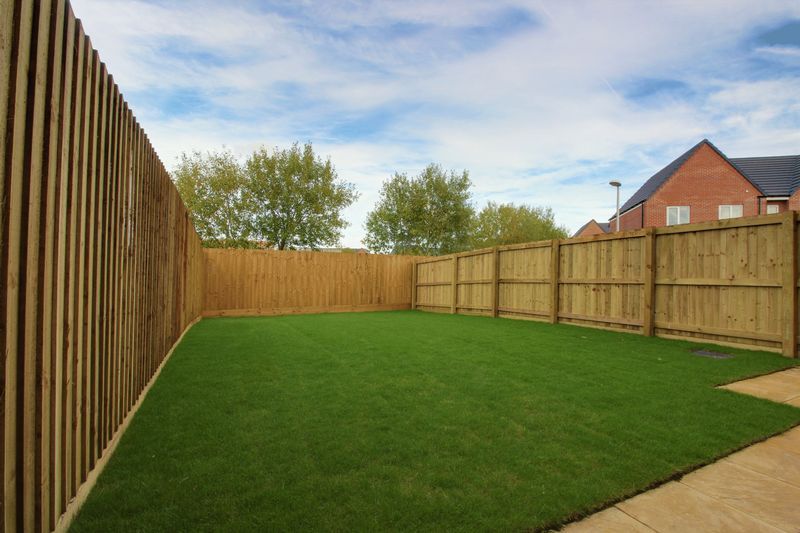 3 bed house for sale in Faraday Close, Ollerton, NG22  - Property Image 14