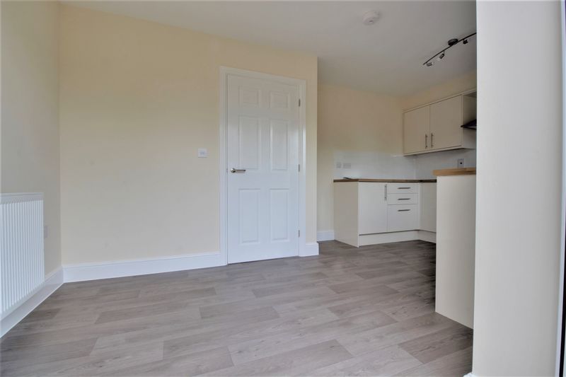 3 bed house for sale in Faraday Close, Ollerton, NG22  - Property Image 4
