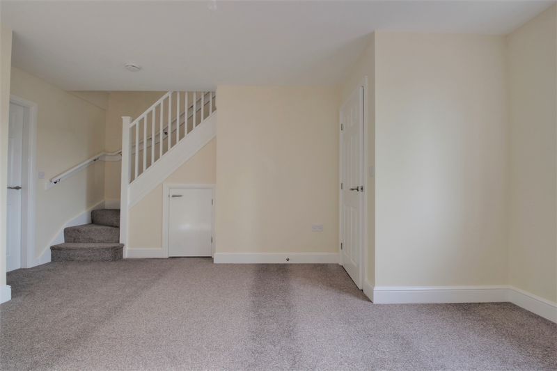 3 bed house for sale in Faraday Close, Ollerton, NG22  - Property Image 5