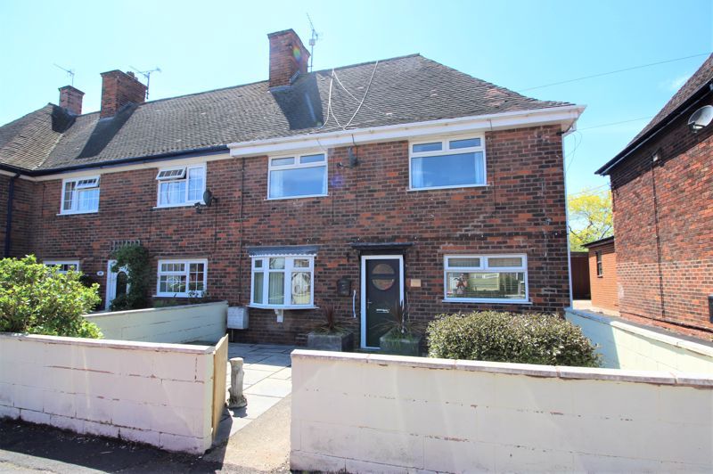 3 bed house for sale in Fifth Avenue, Edwinstowe, NG21  - Property Image 1