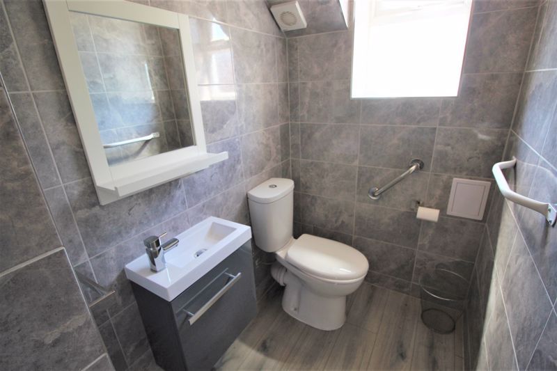 3 bed house for sale in Fifth Avenue, Edwinstowe, NG21  - Property Image 6