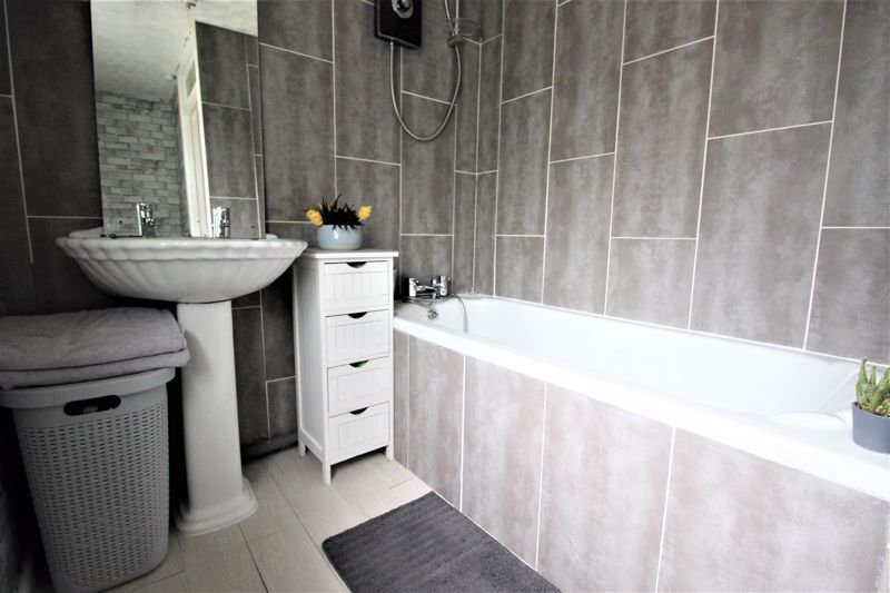 3 bed house for sale in Whitewater Road, New Ollerton, NG22  - Property Image 11