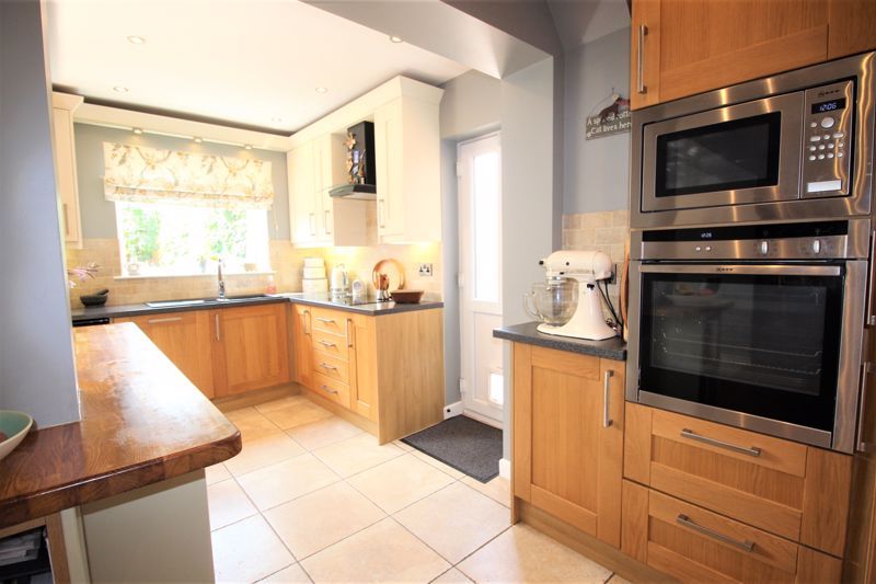 4 bed house for sale in Hatfield Close, Rainworth, NG21  - Property Image 13