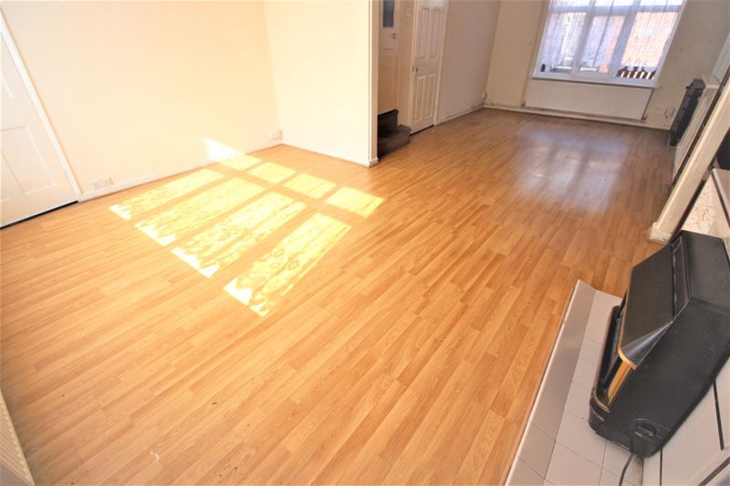 3 bed house for sale in Eighth Avenue, Forest Town, NG19  - Property Image 5