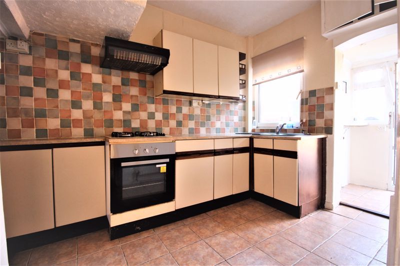 3 bed house for sale in Eighth Avenue, Forest Town, NG19  - Property Image 8