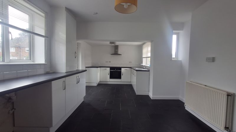3 bed house to rent in Lansbury Road, Edwinstowe, NG21  - Property Image 3