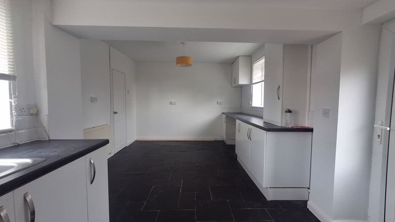 3 bed house to rent in Lansbury Road, Edwinstowe, NG21  - Property Image 5