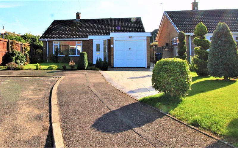 2 bed bungalow for sale in St. Peters Avenue, Church Warsop, NG20  - Property Image 1