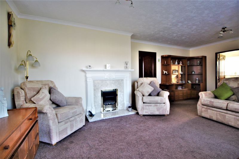 2 bed bungalow for sale in St. Peters Avenue, Church Warsop, NG20  - Property Image 3