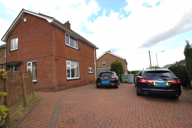 3 bed house for sale in Breck Bank, New Ollerton, NG22 15