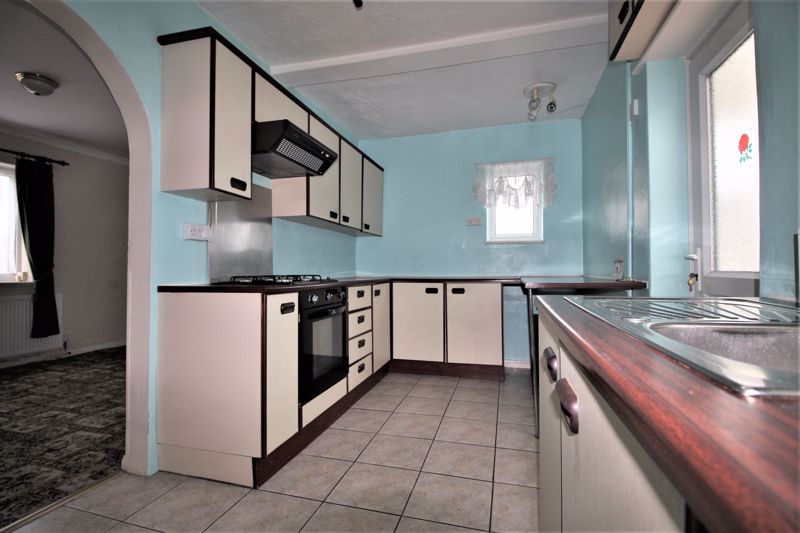 3 bed house for sale in Fourth Avenue, Edwinstowe, NG21  - Property Image 6