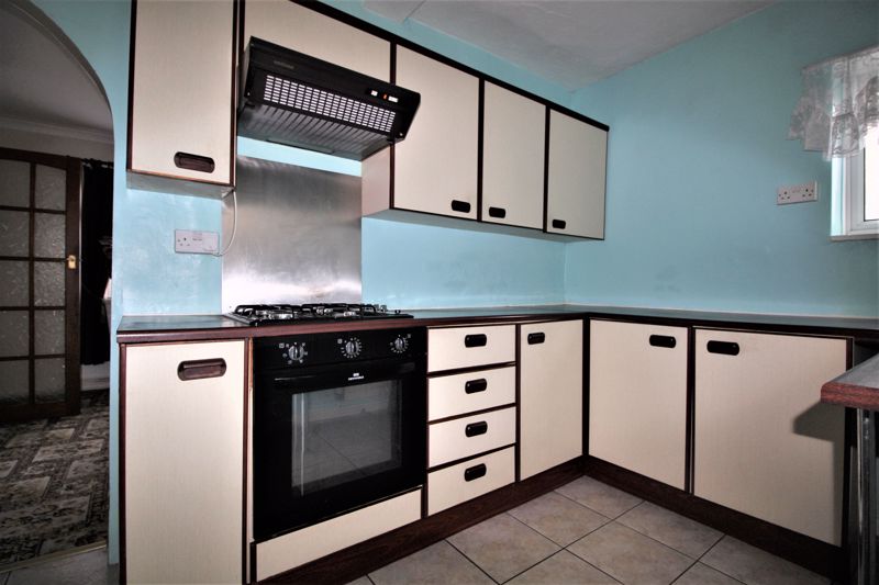 3 bed house for sale in Fourth Avenue, Edwinstowe, NG21  - Property Image 7