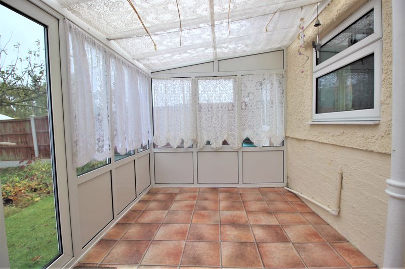 3 bed house for sale in Fourth Avenue, Edwinstowe, NG21  - Property Image 10