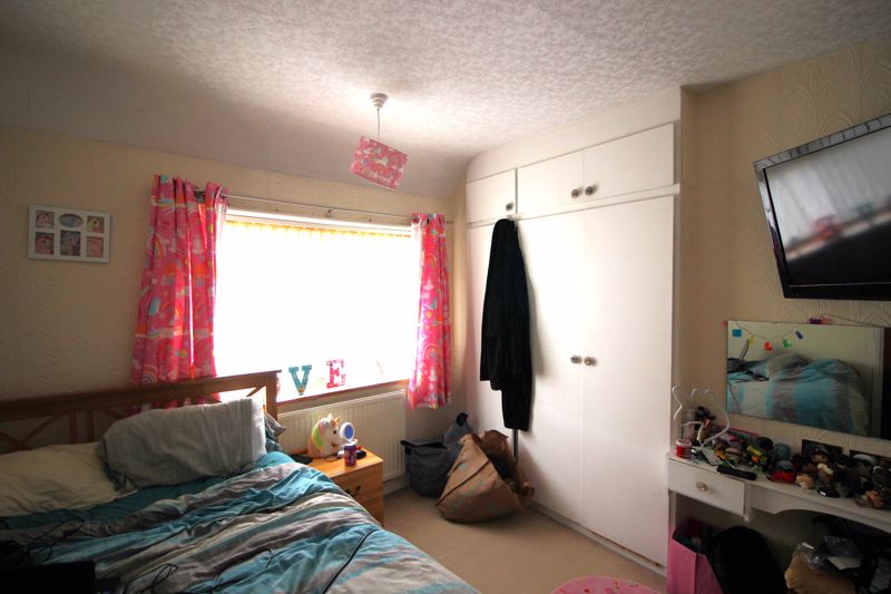 3 bed house for sale in Seventh Avenue, Clipstone Village, NG21  - Property Image 12