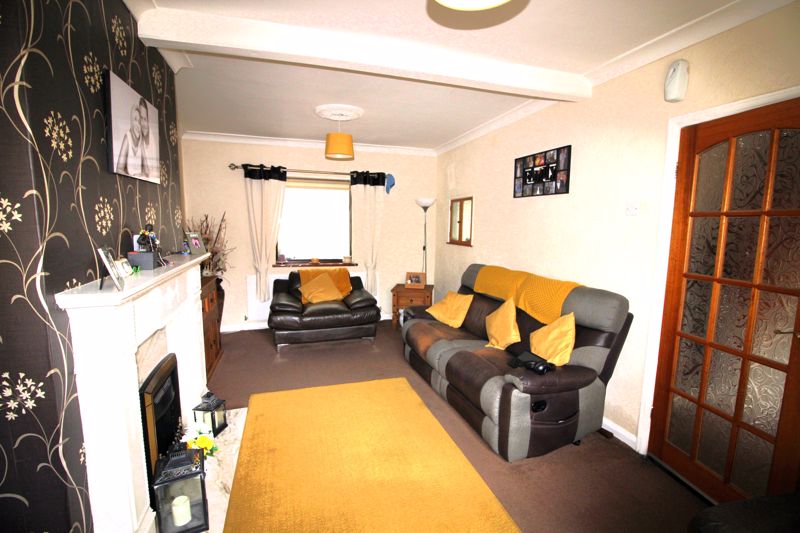 3 bed house for sale in Seventh Avenue, Clipstone Village, NG21 15