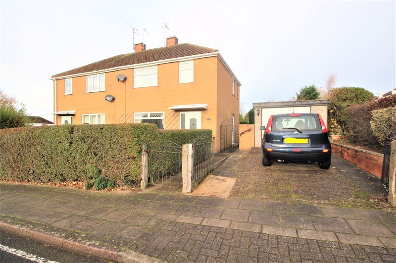 3 bed house for sale in Mount Crescent, Warsop, NG20  - Property Image 1
