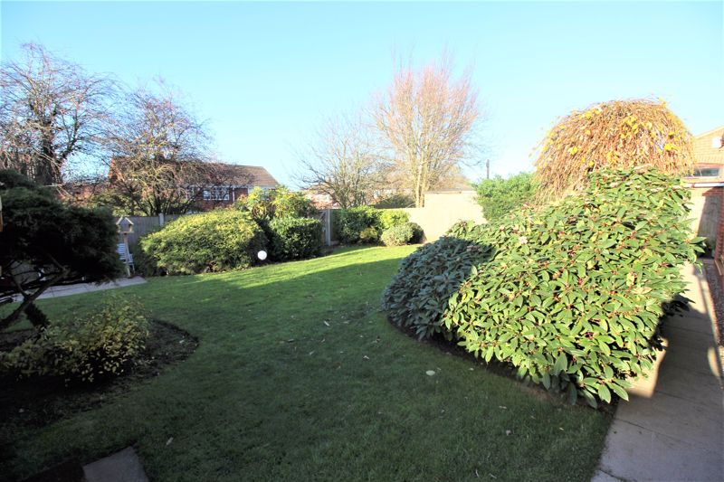 3 bed bungalow for sale in Elm Tree Rise, Kneesall, NG22  - Property Image 14