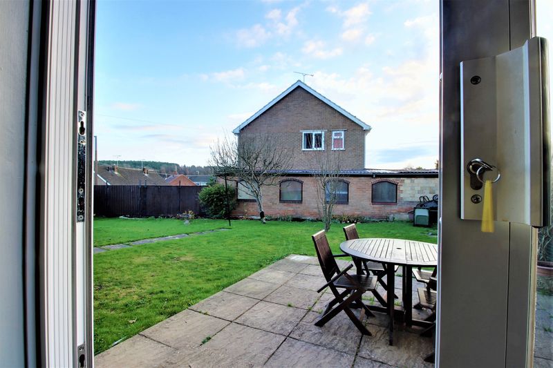3 bed house for sale in Hazel Road, New Ollerton, NG22  - Property Image 16