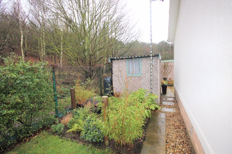 2 bed  for sale in Fairfield Park, Ollerton, NG22  - Property Image 16